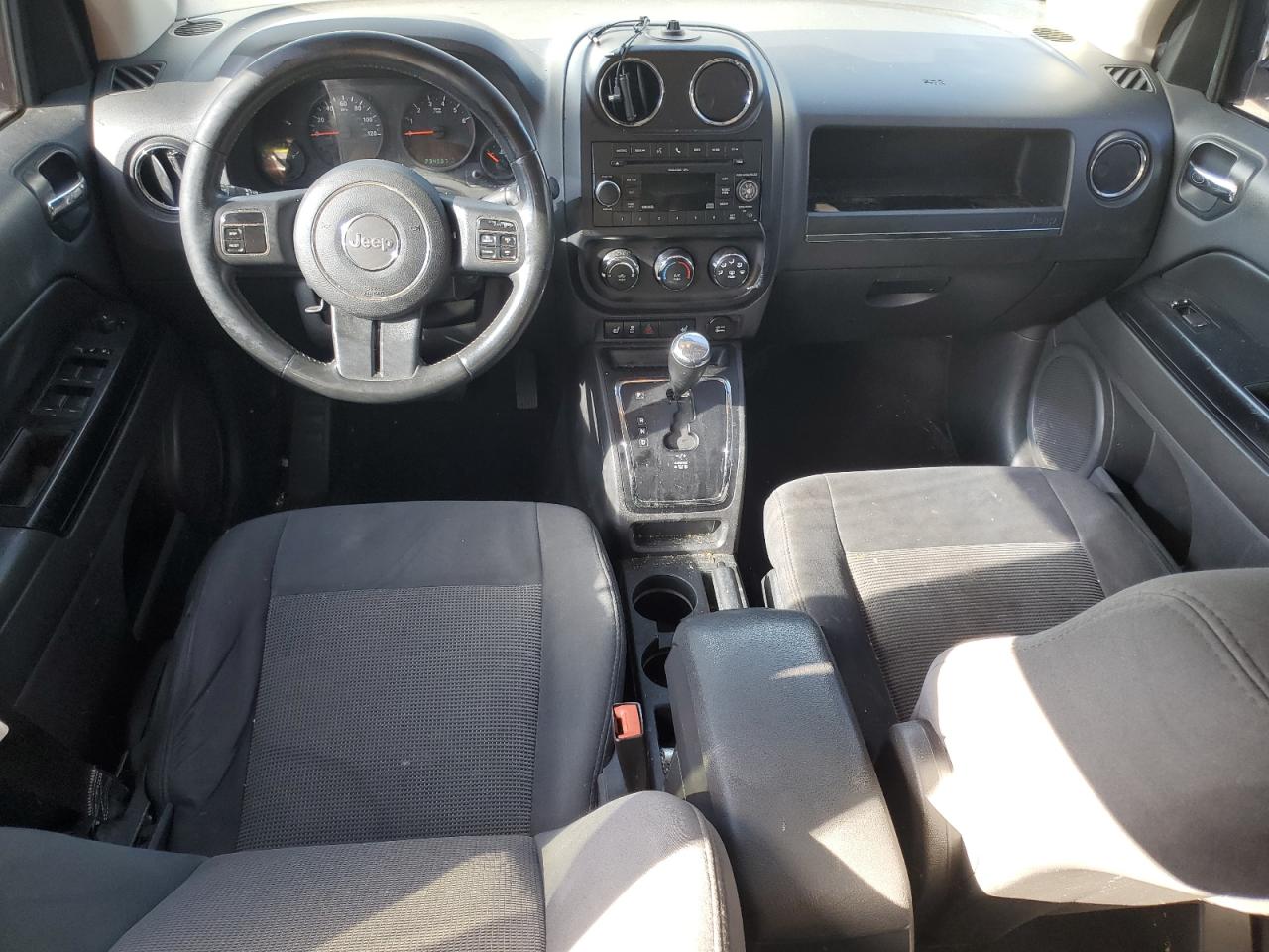 2011 Jeep Compass - Image 8