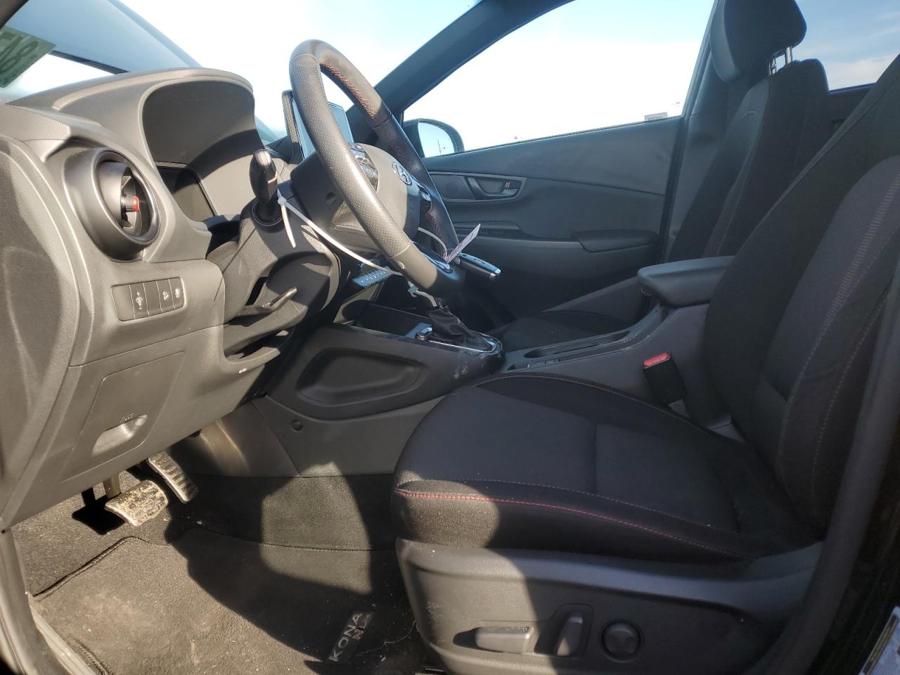 2022 Hyundai Kona - Image 7