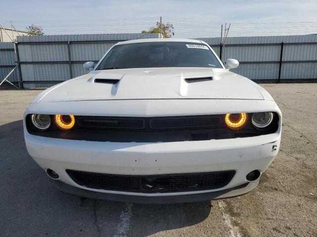  DODGE CHALLENGER 2018 Белы