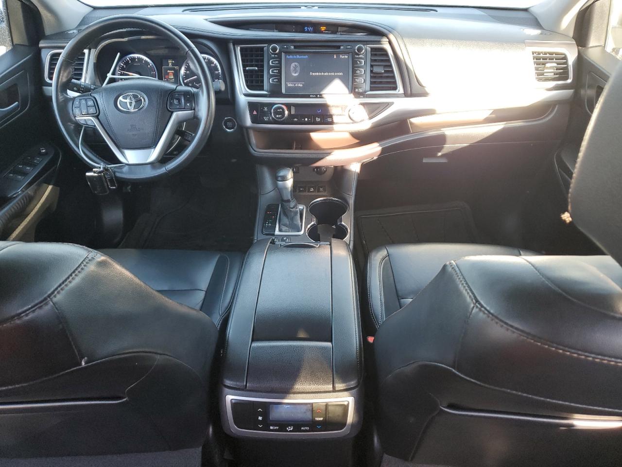 2015 Toyota Highlander Xle VIN: 5TDJKRFH2FS142100 Lot: 84210044