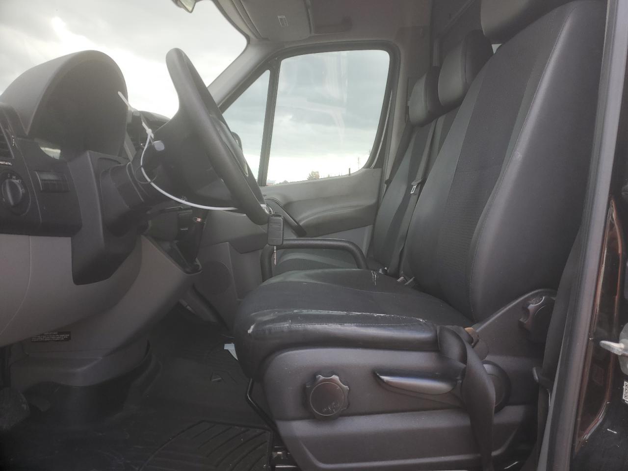 2018 Mercedes-Benz Sprinter - Image 7