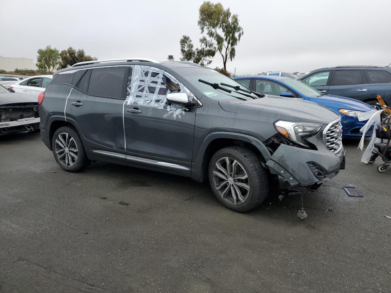 2018 GMC Terrain - Image 4