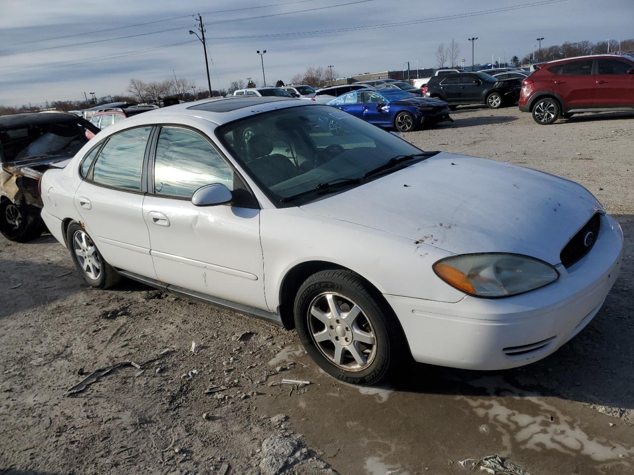 2006 Ford Taurus - Image 4