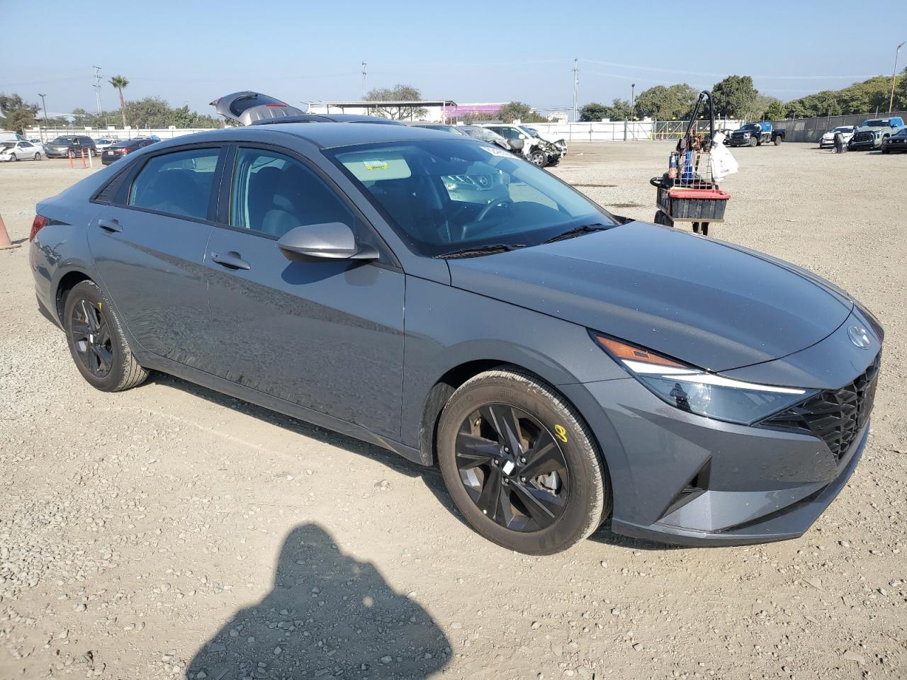 2023 Hyundai Elantra - Image 4