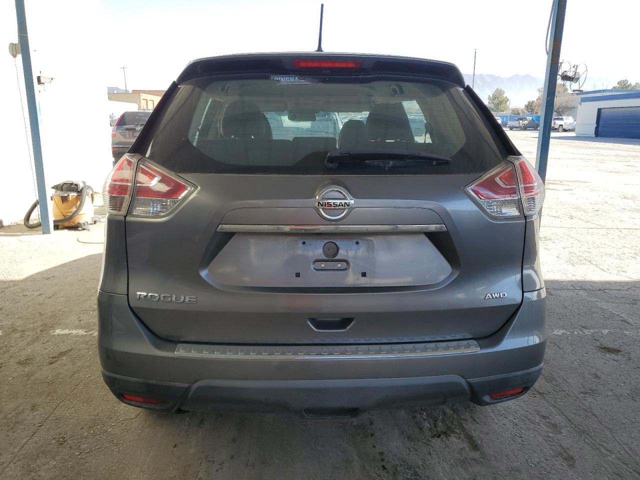 VIN KNMAT2MV1FP588360 2015 NISSAN ROGUE no.6