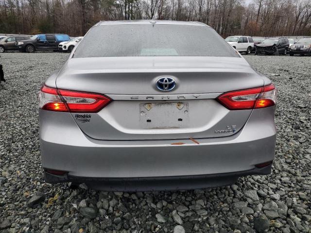  TOYOTA CAMRY 2019 Srebrny