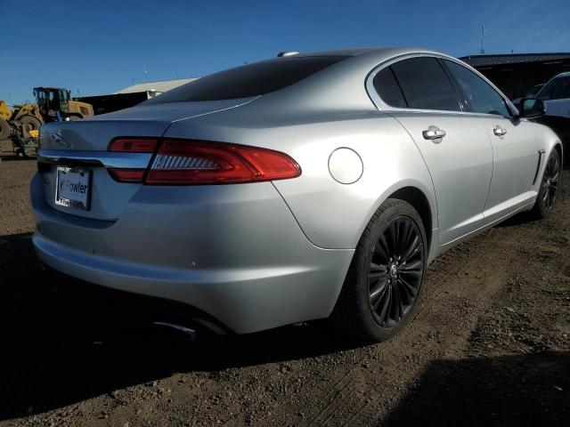 Седани JAGUAR XF 2012 Сріблястий