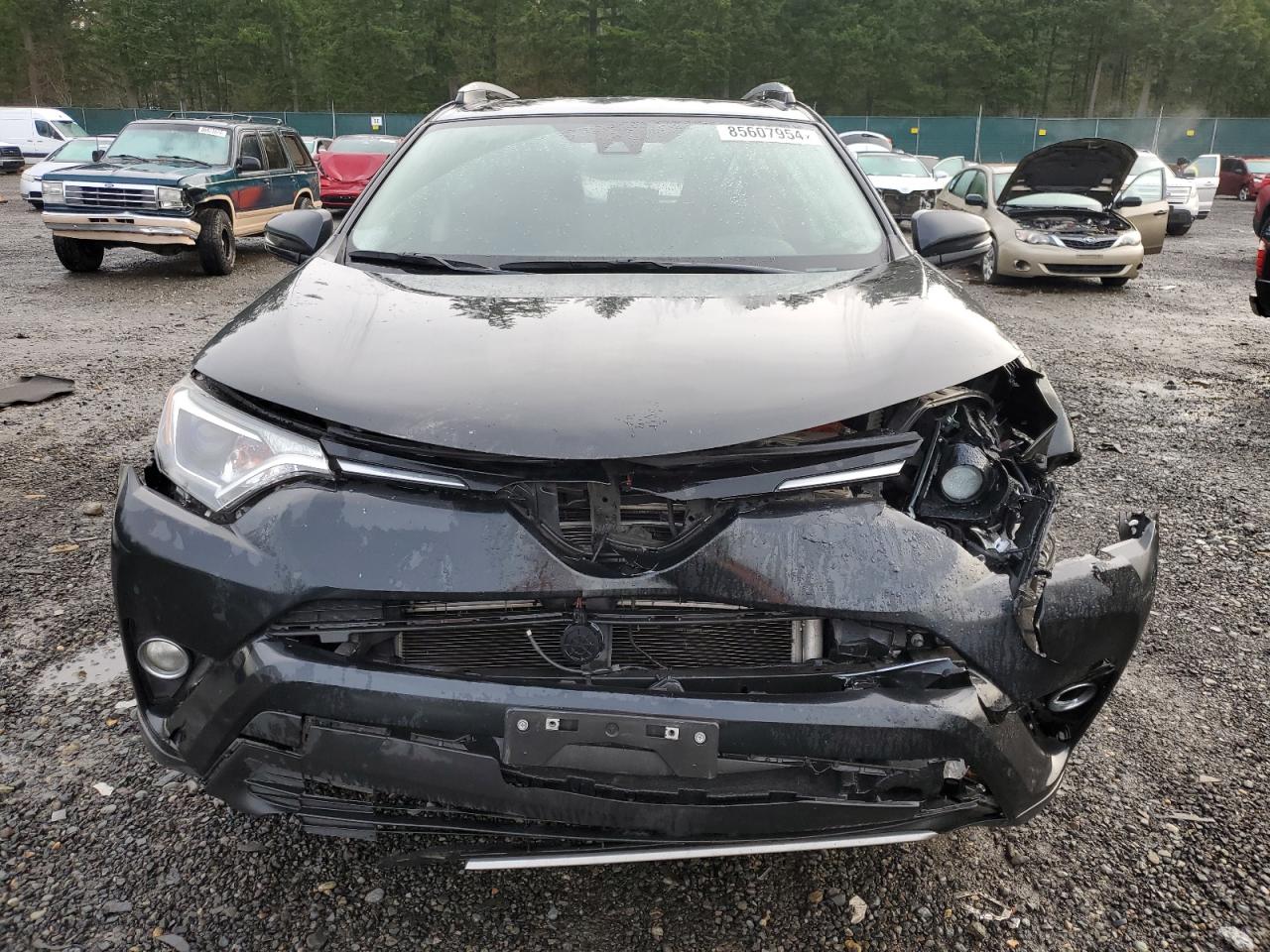 VIN JTMRJREV0JD212324 2018 TOYOTA RAV4 no.5