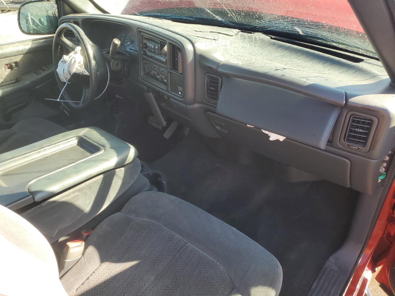 2002 Chevrolet Silverado - Image 8