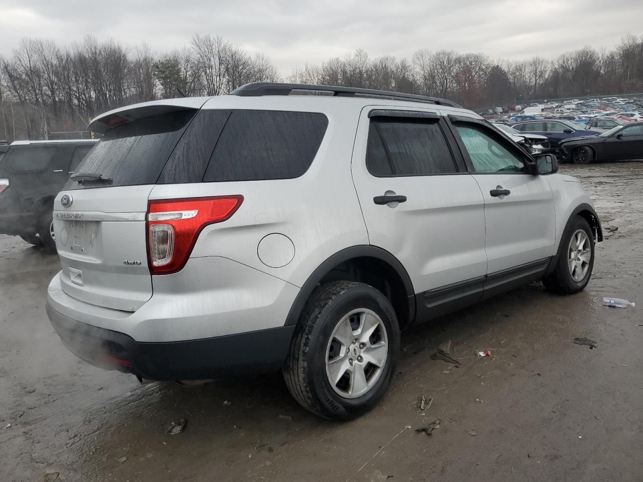 VIN 1FM5K8B81DGB45784 2013 FORD EXPLORER no.3