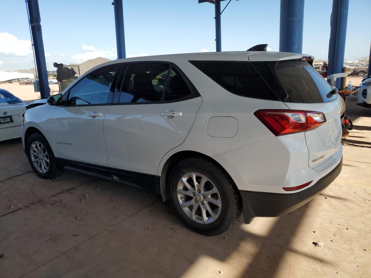 2019 Chevrolet Equinox - Image 2