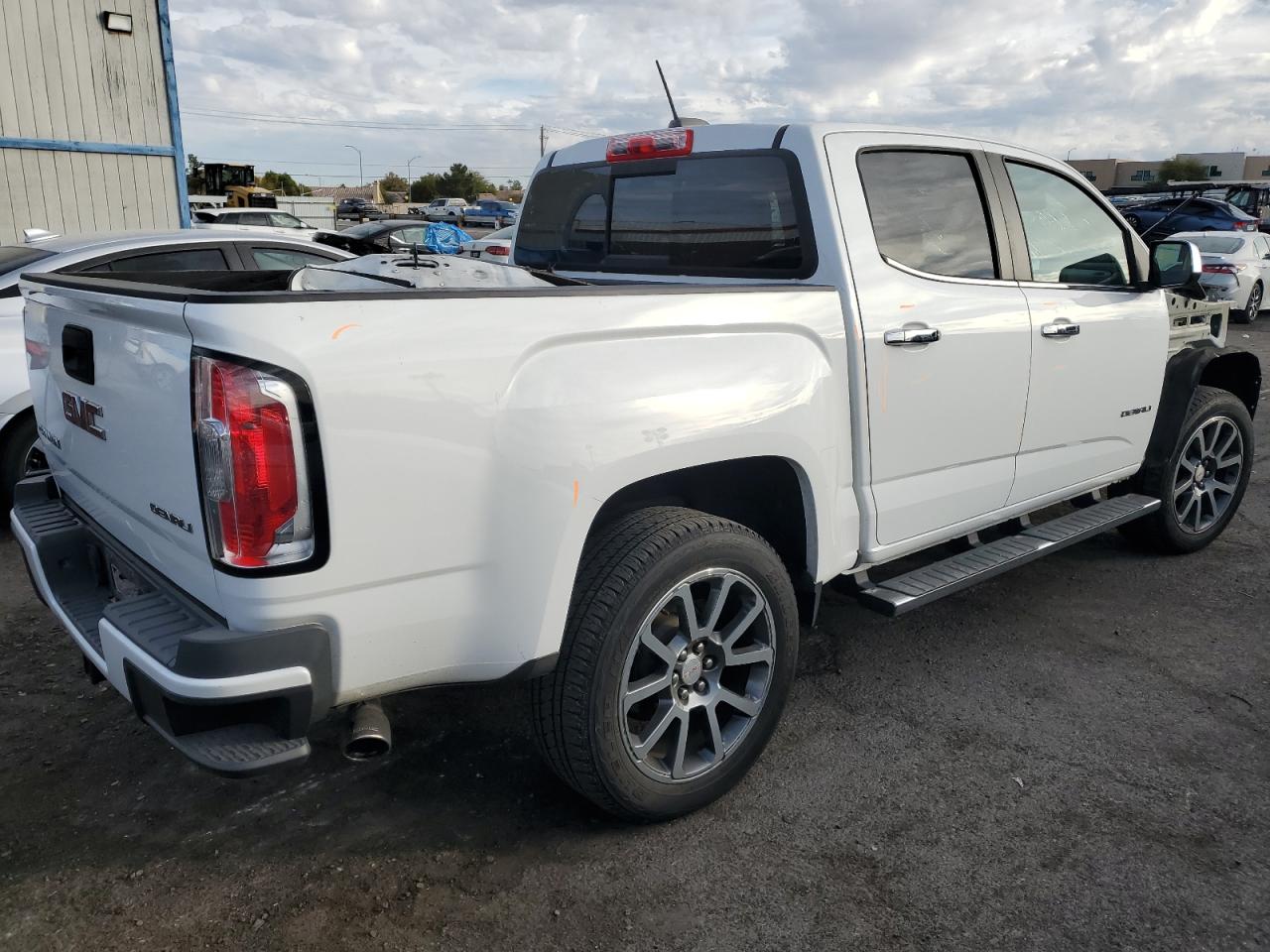 2018 GMC Canyon - Image 3