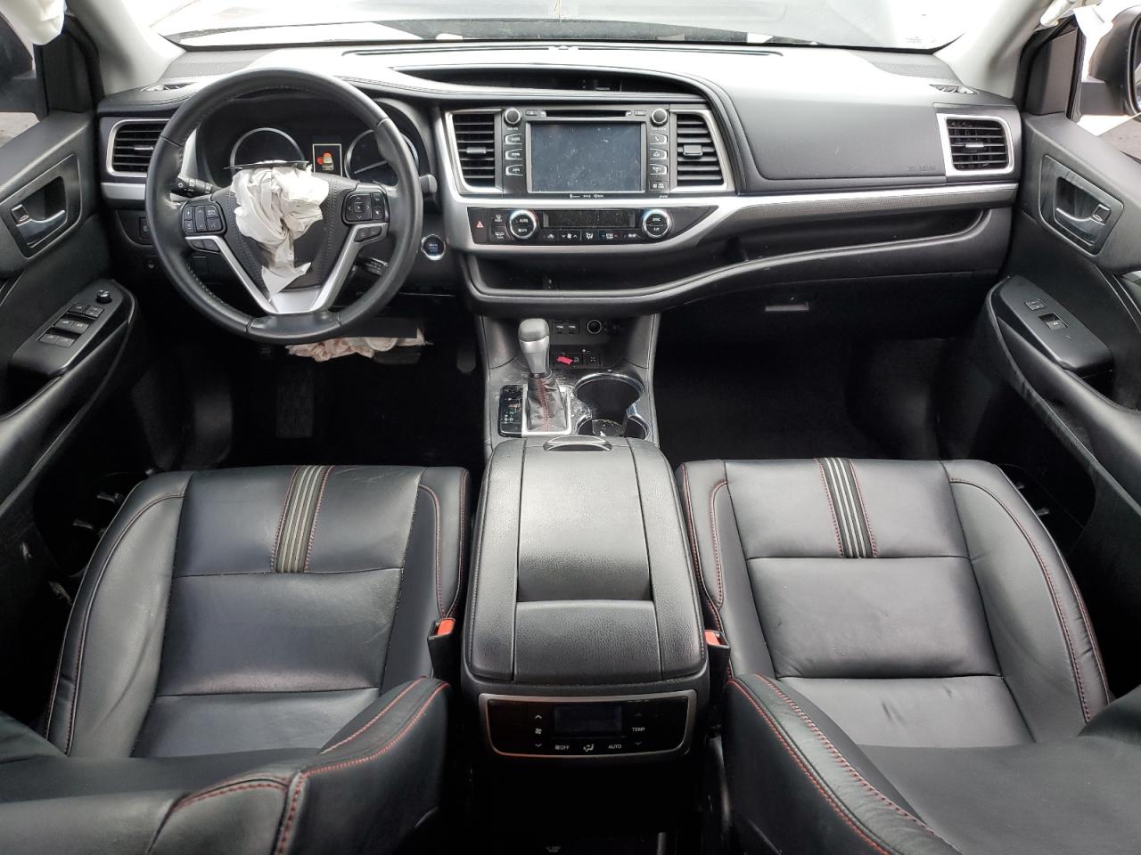 2019 Toyota Highlander - Image 8