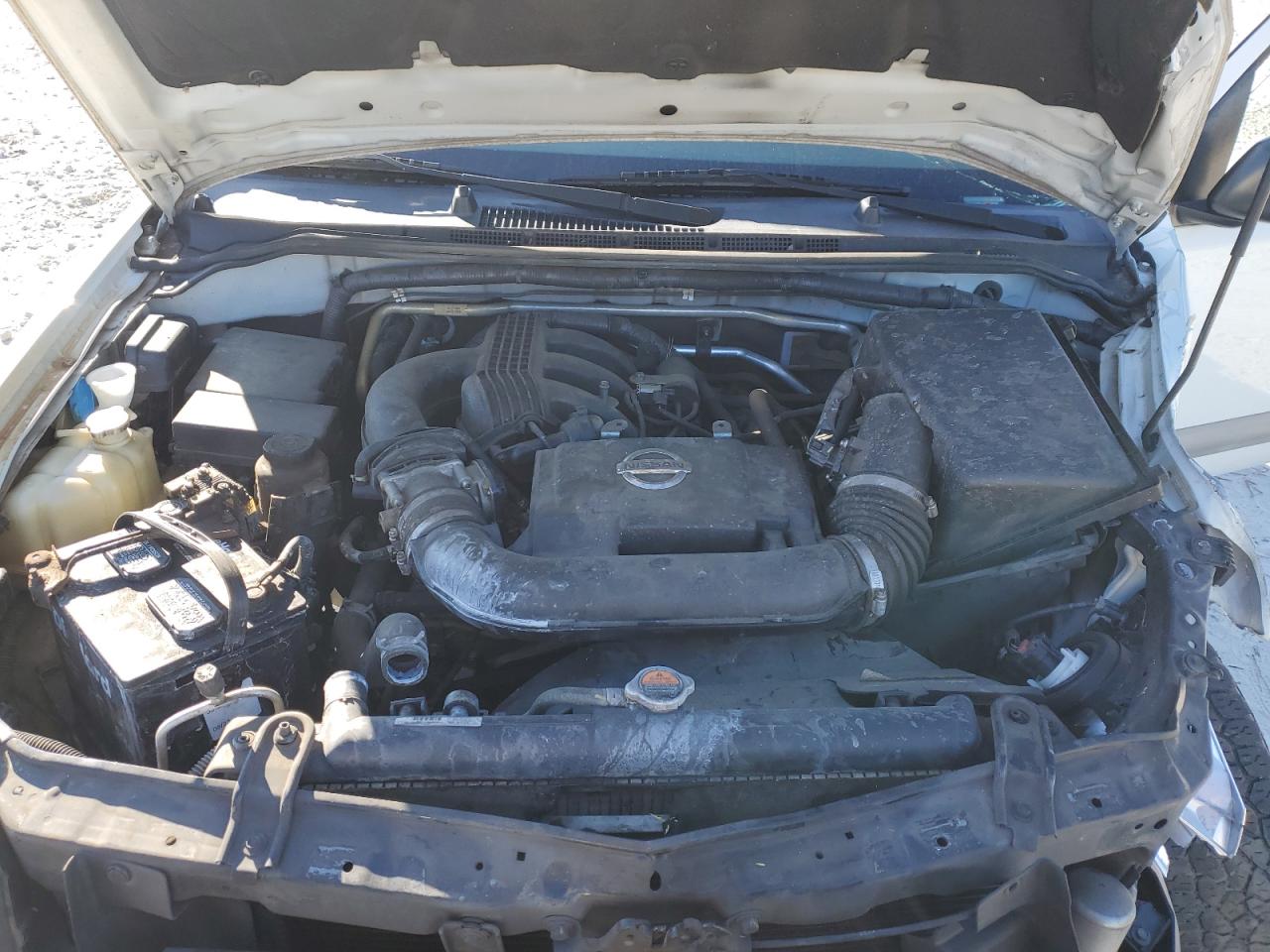 2015 Nissan XTerra - Image 12