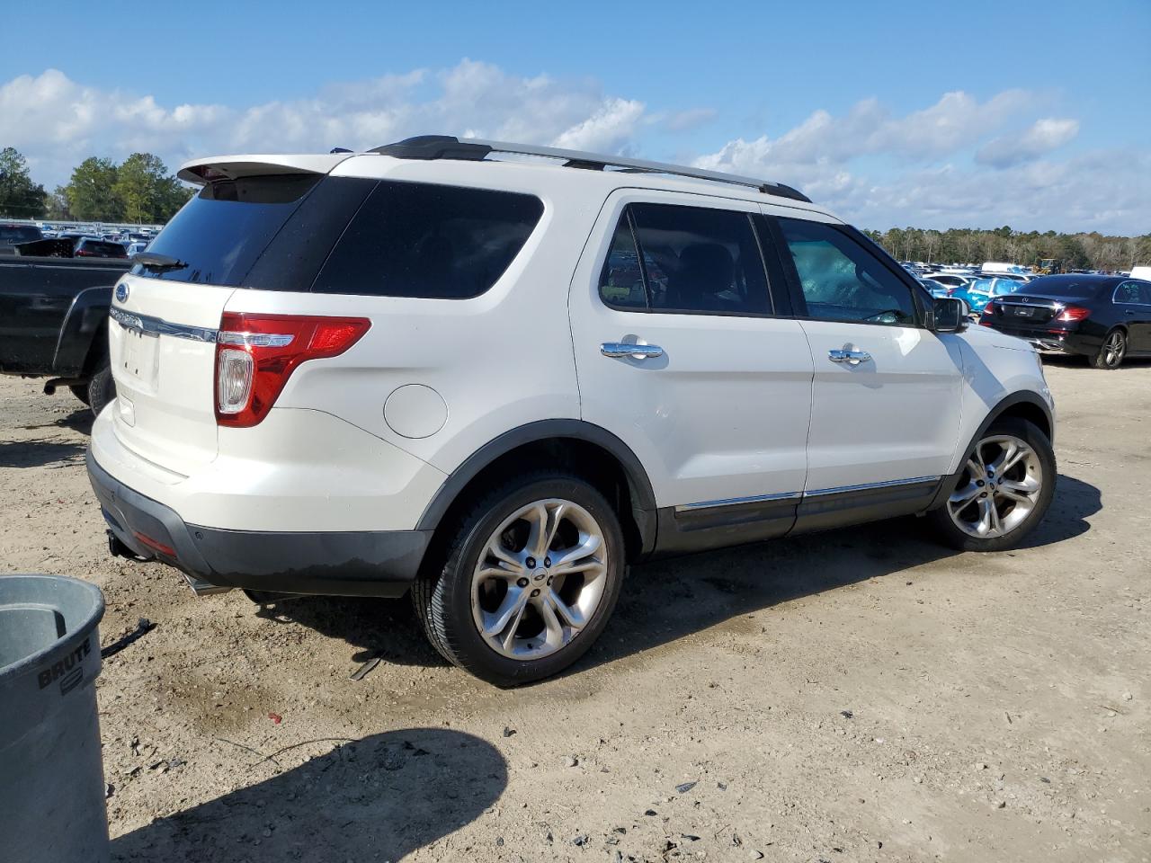 VIN 1FM5K7F83EGB46702 2014 FORD EXPLORER no.3