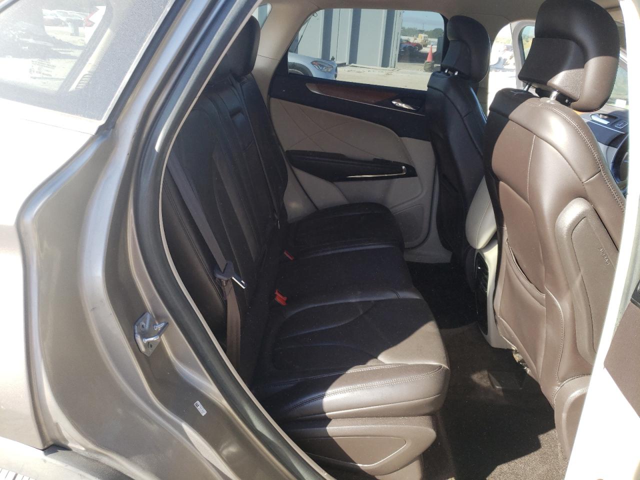 2017 Lincoln MKC - Image 11