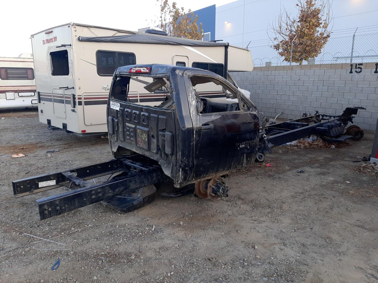 2023 Chevrolet Silverado Medium Duty  იყიდება Colton-ში, CA - Stripped