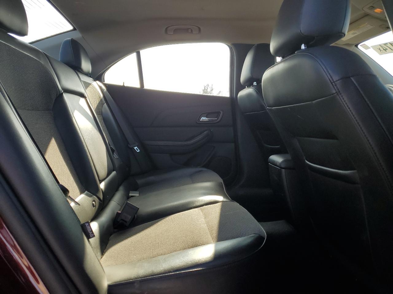 2015 Chevrolet Malibu - Image 10