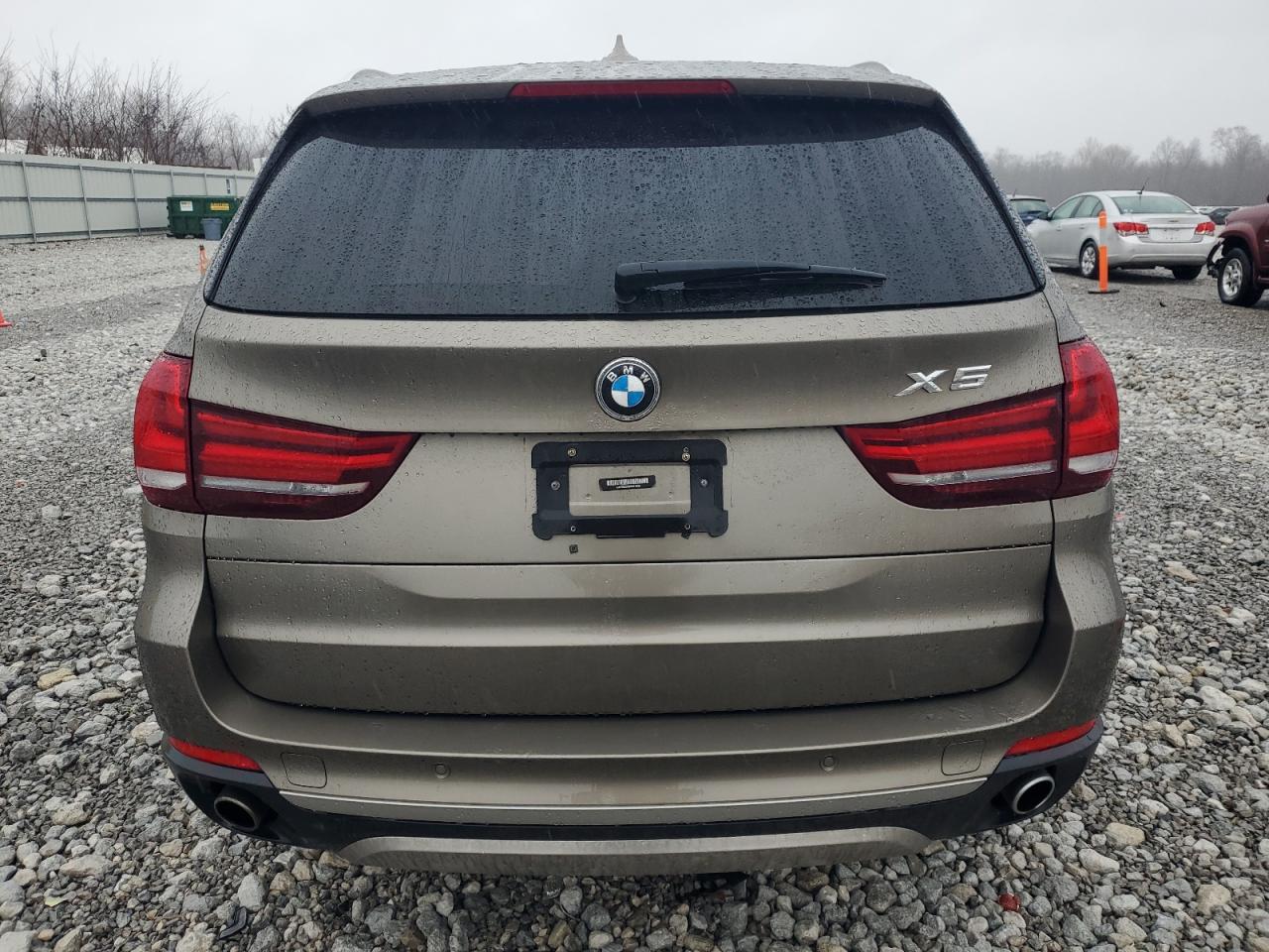 VIN 5UXKR2C52H0U21536 2017 BMW X5 no.6