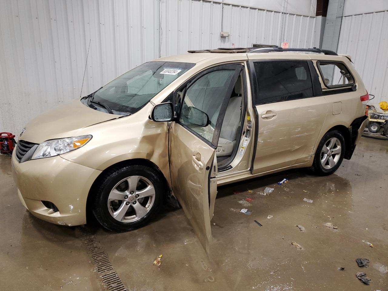 2011 Toyota Sienna - Image 1
