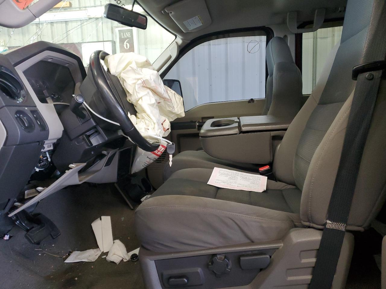 2009 Ford F250 - Image 7