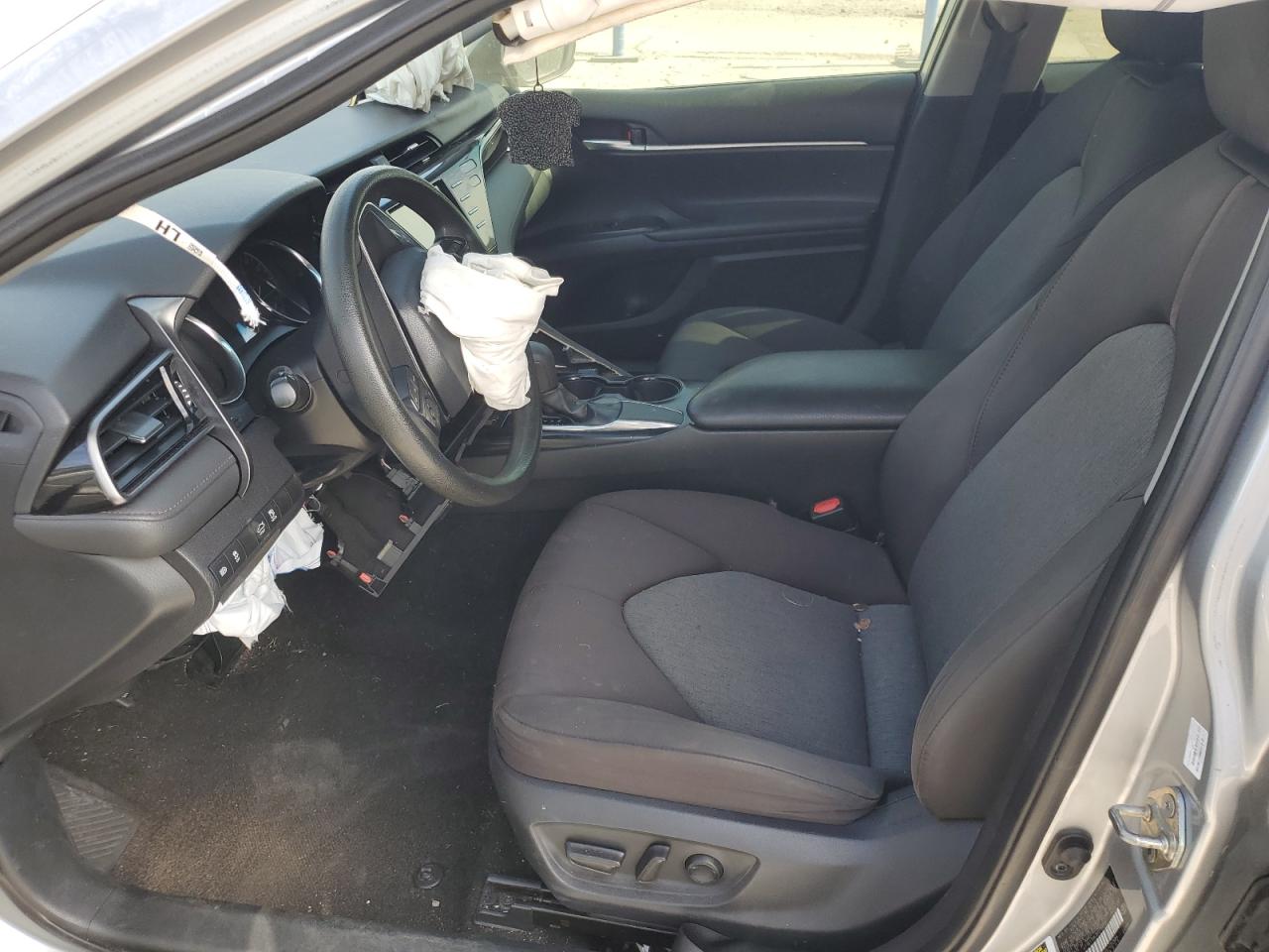2019 Toyota Camry - Image 7