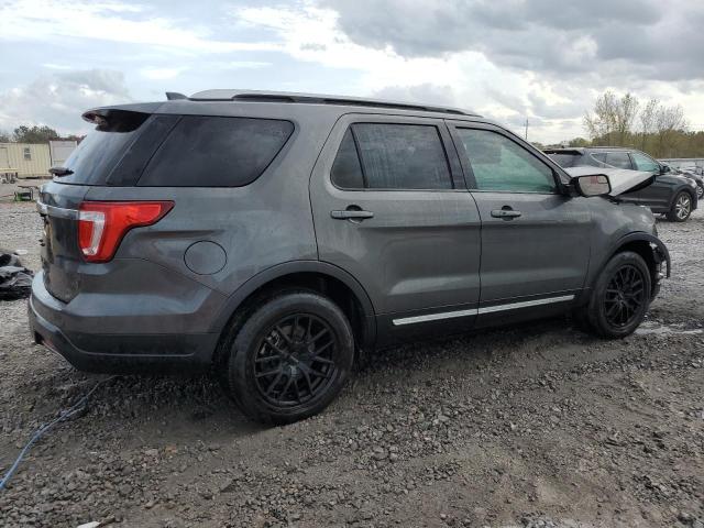  FORD EXPLORER 2018 Серебристый