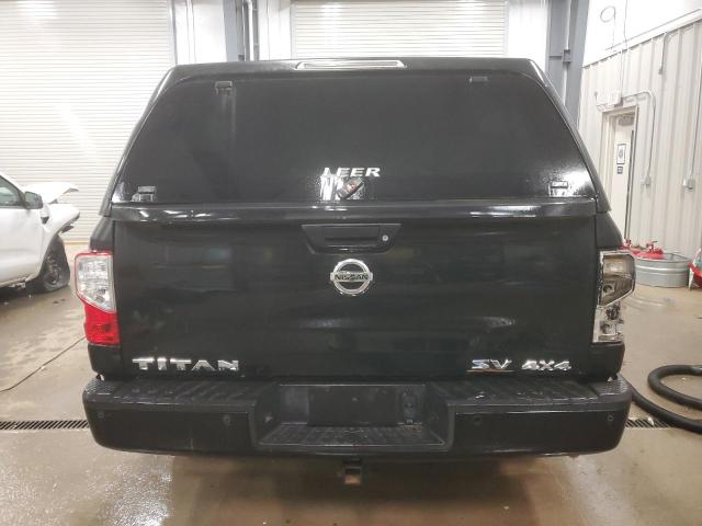  NISSAN TITAN 2017 Черный