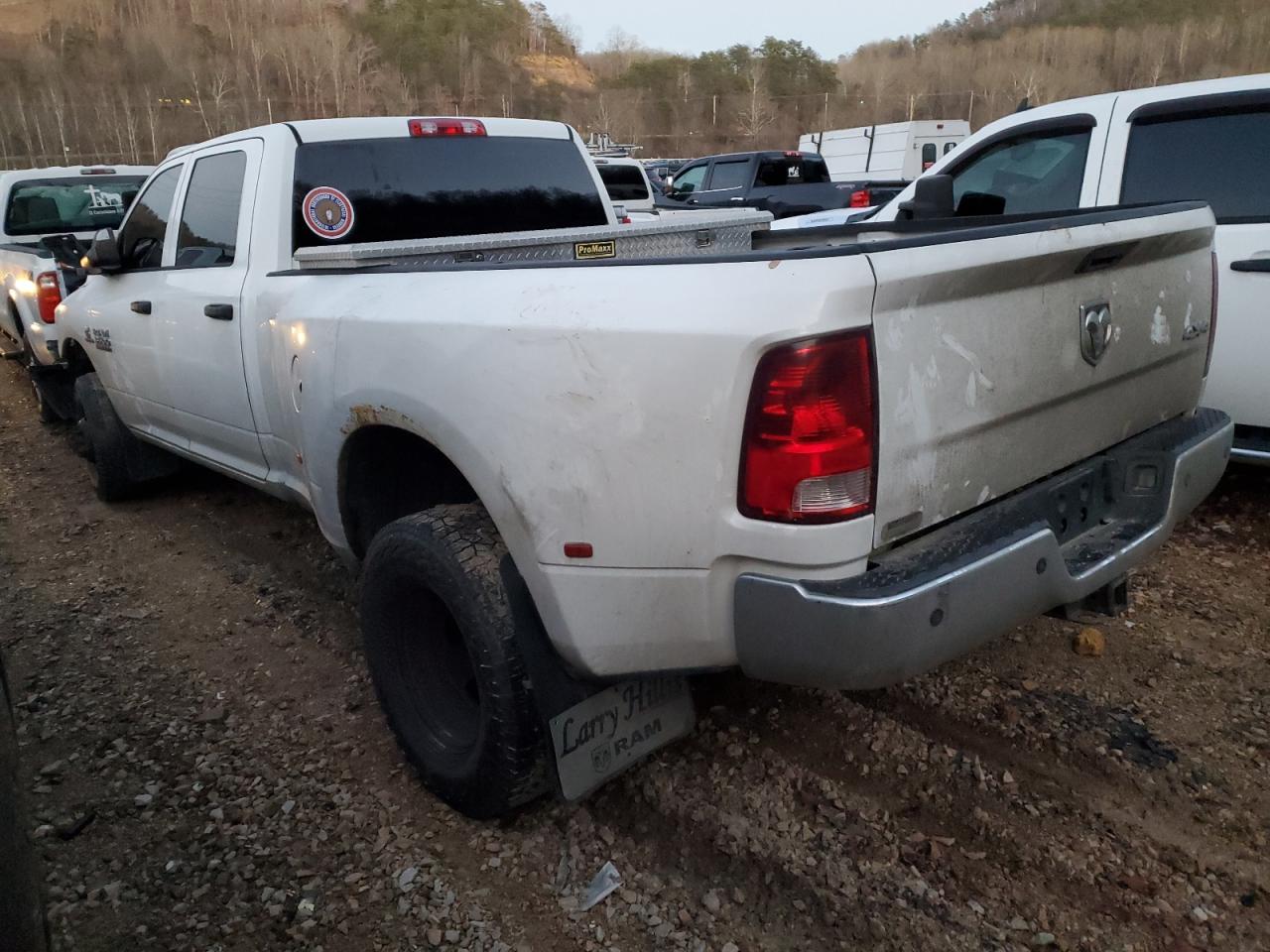 2014 RAM 3500 - Image 2