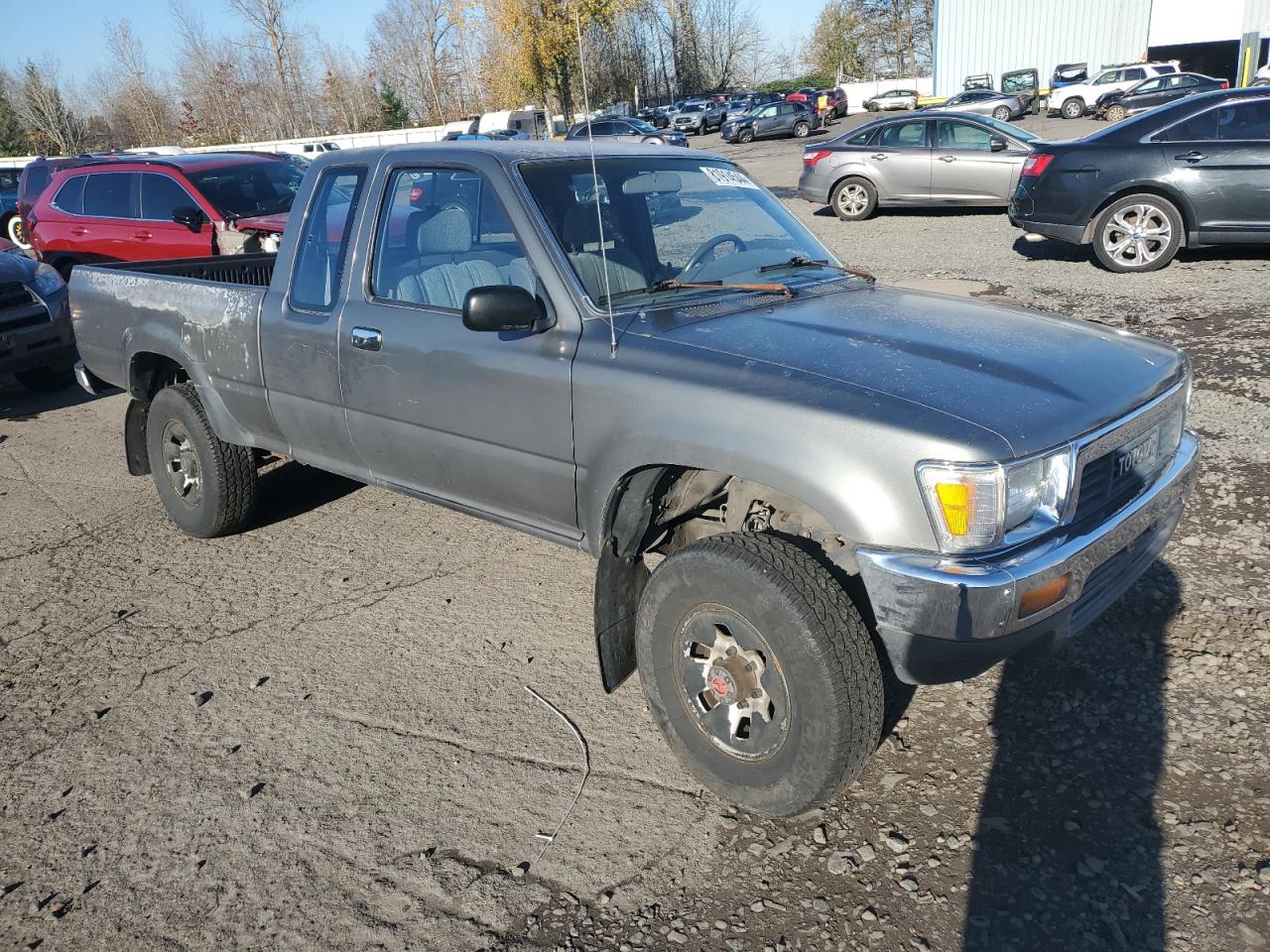 1989 Toyota Pickup - Image 4