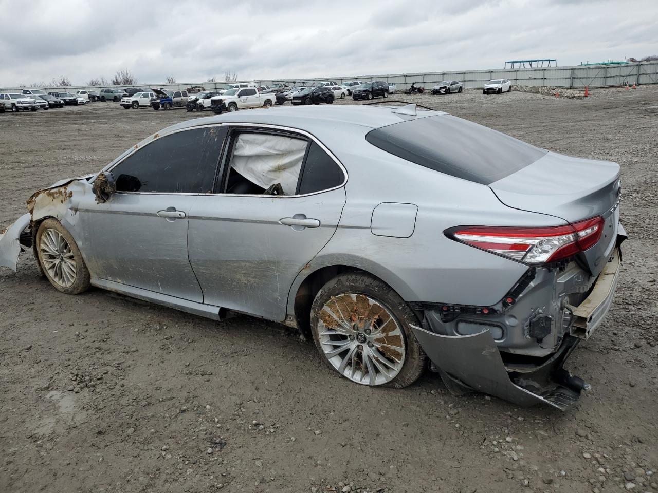 4T1B11HK4KU293197 TOYOTA CAMRY 2019