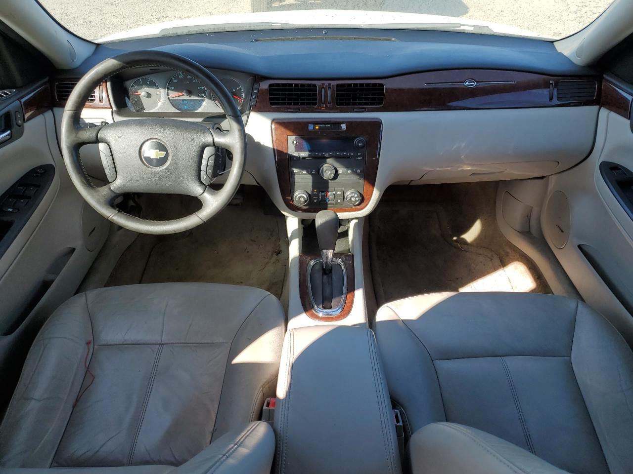 2011 Chevrolet Impala - Image 8