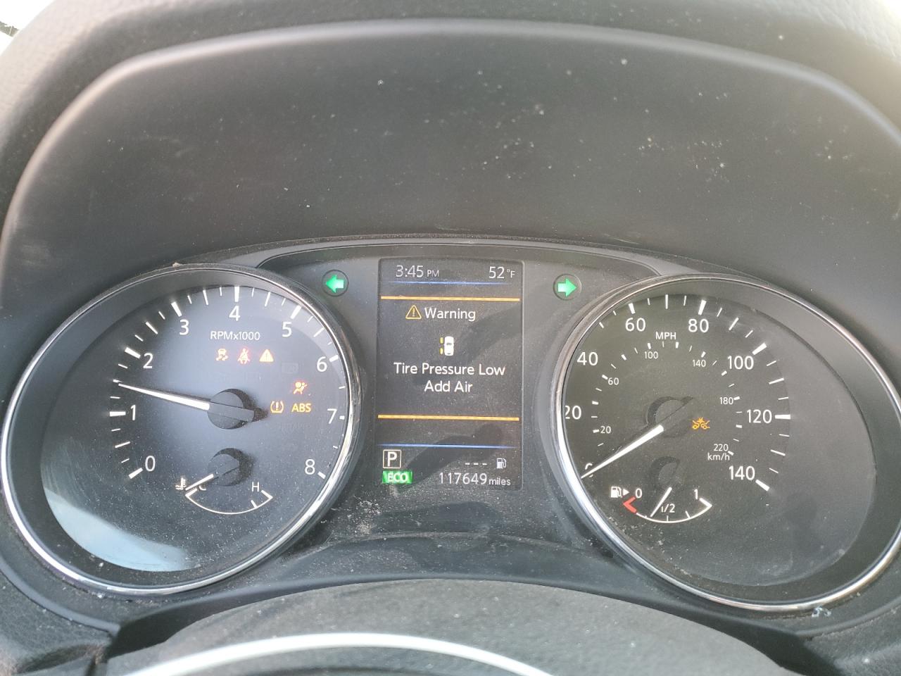 2018 Nissan Rogue - Image 9