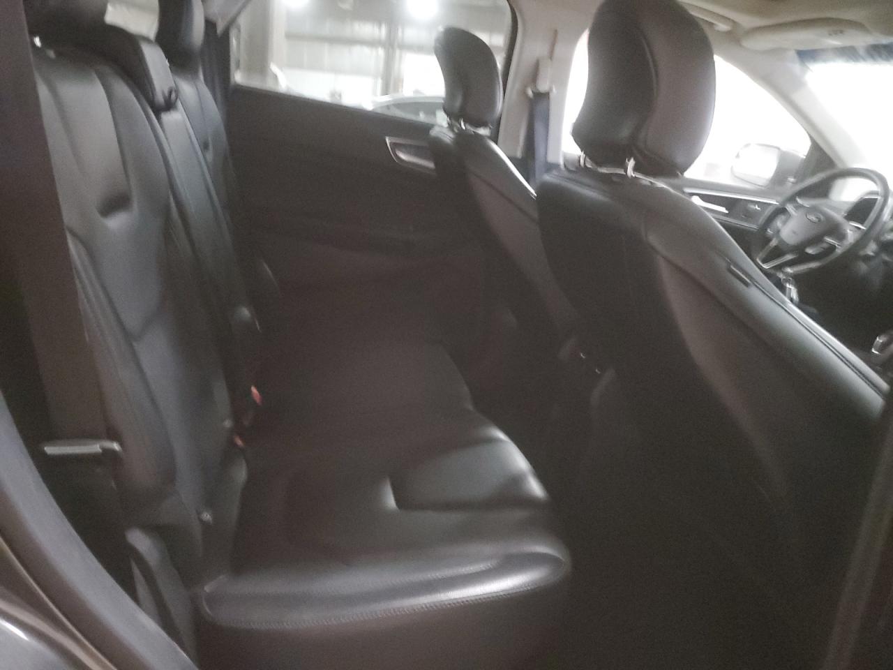 2018 Ford Edge - Image 11