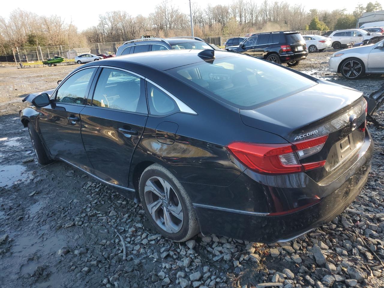 VIN 1HGCV1F47JA260083 2018 HONDA ACCORD no.2