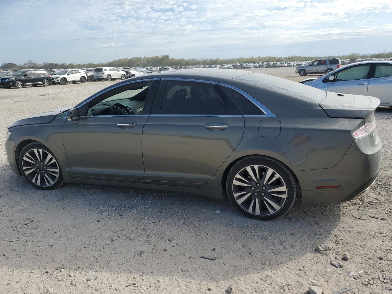 2017 Lincoln MKZ - Image 2