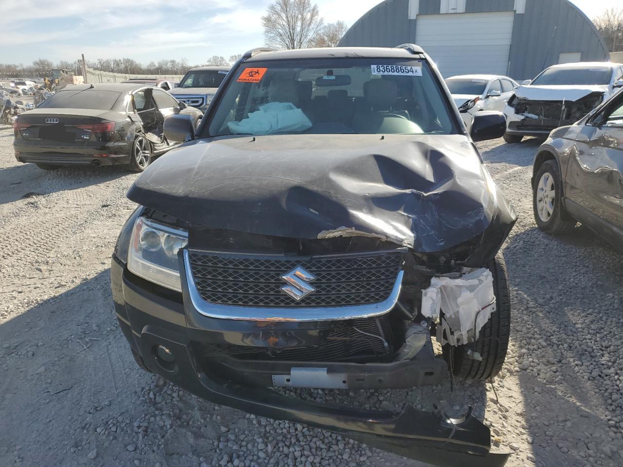 2010 Suzuki Grand Vitara - Image 5