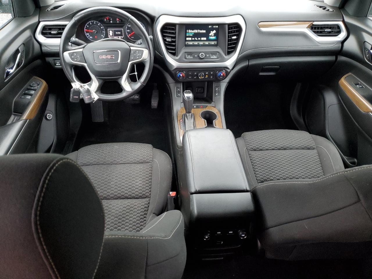 2017 GMC Acadia - Image 8