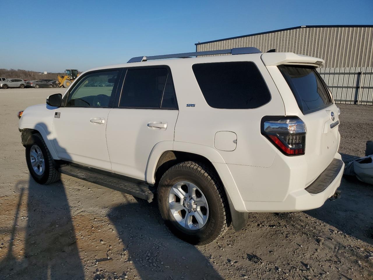 VIN JTEBU5JR4G5354958 2016 TOYOTA 4RUNNER no.2