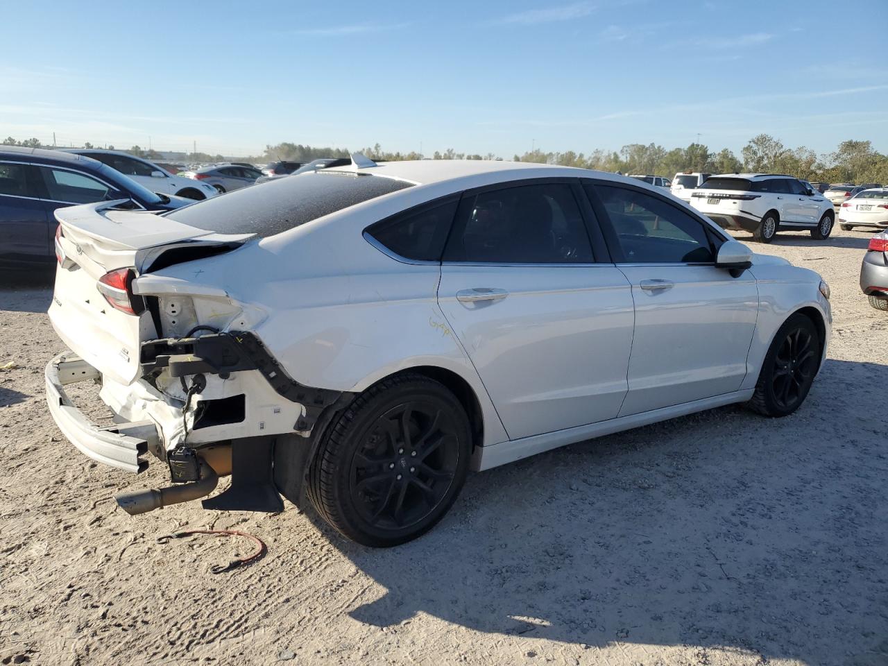 2019 Ford Fusion - Image 3