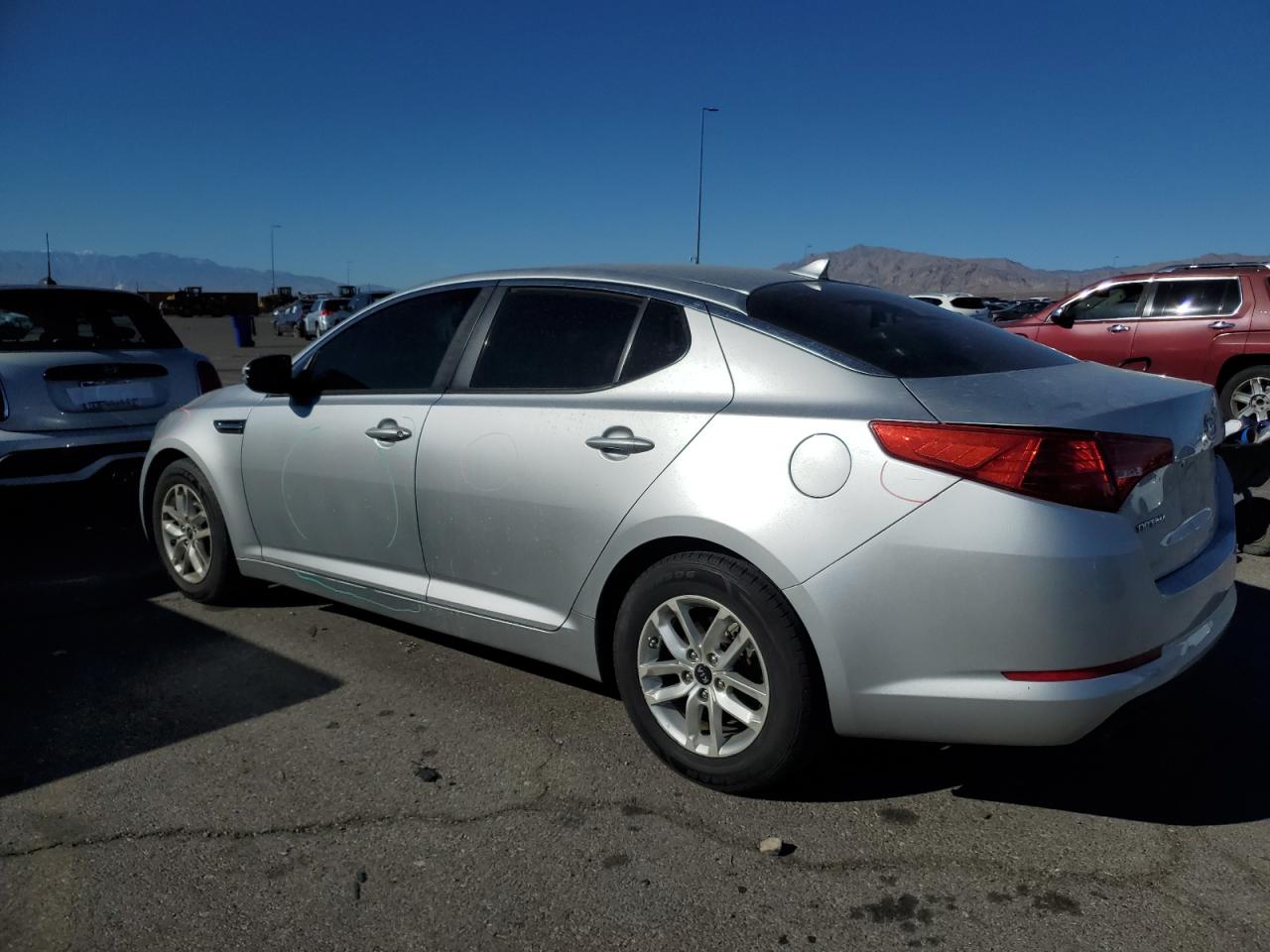 2011 Kia Optima - Image 2