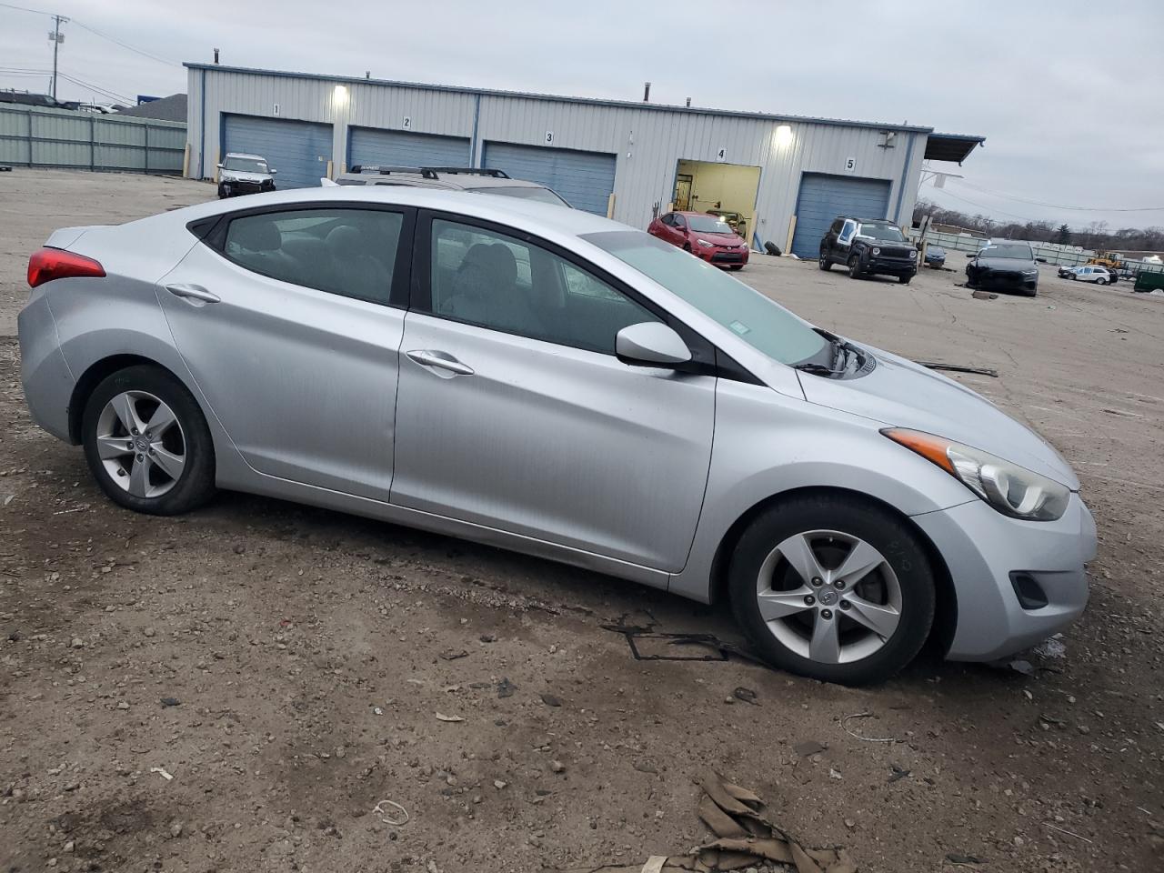 VIN 5NPDH4AE8DH260859 2013 HYUNDAI ELANTRA no.4