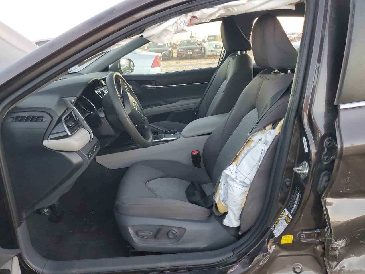 2019 Toyota Camry L VIN: 4T1B11HK4KU787463 Lot: 83447734