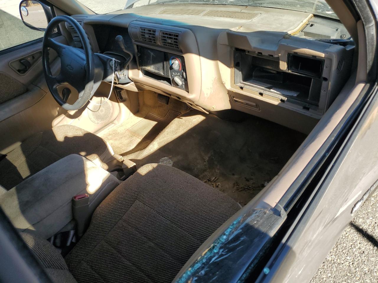1997 Chevrolet S-10 Pickup - Image 8