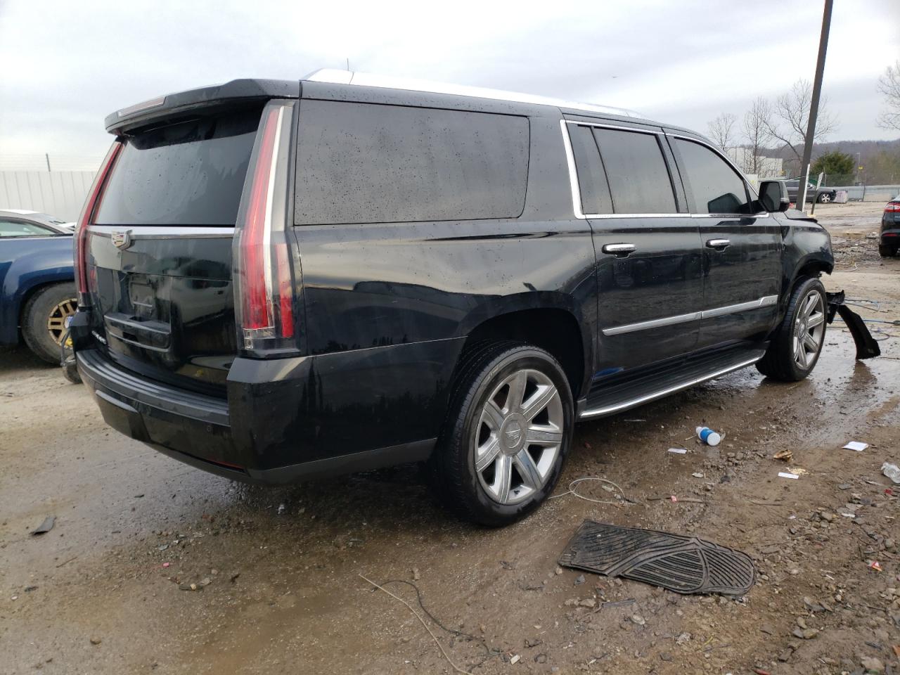 VIN 1GYS4SKJ4FR662919 2015 CADILLAC ESCALADE no.3