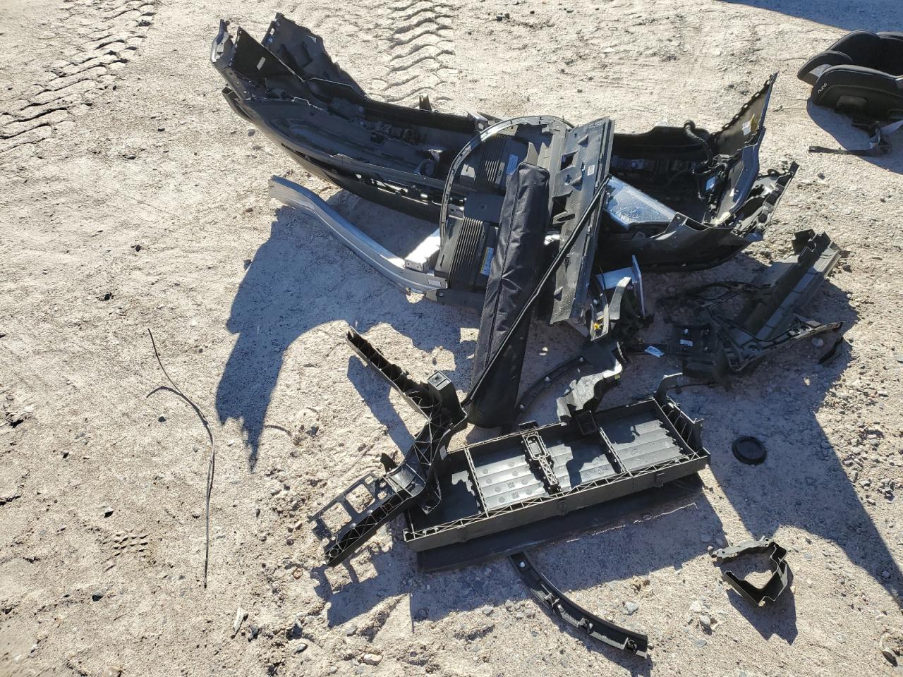 Фото: WA1LCBF77PD020036 - 13