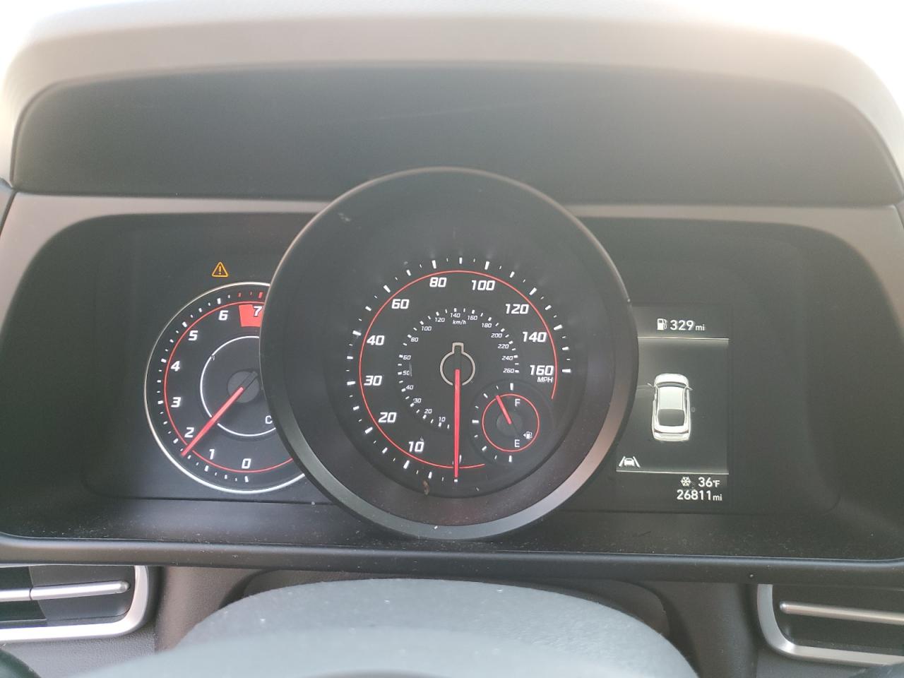 2023 Hyundai Elantra - Image 9
