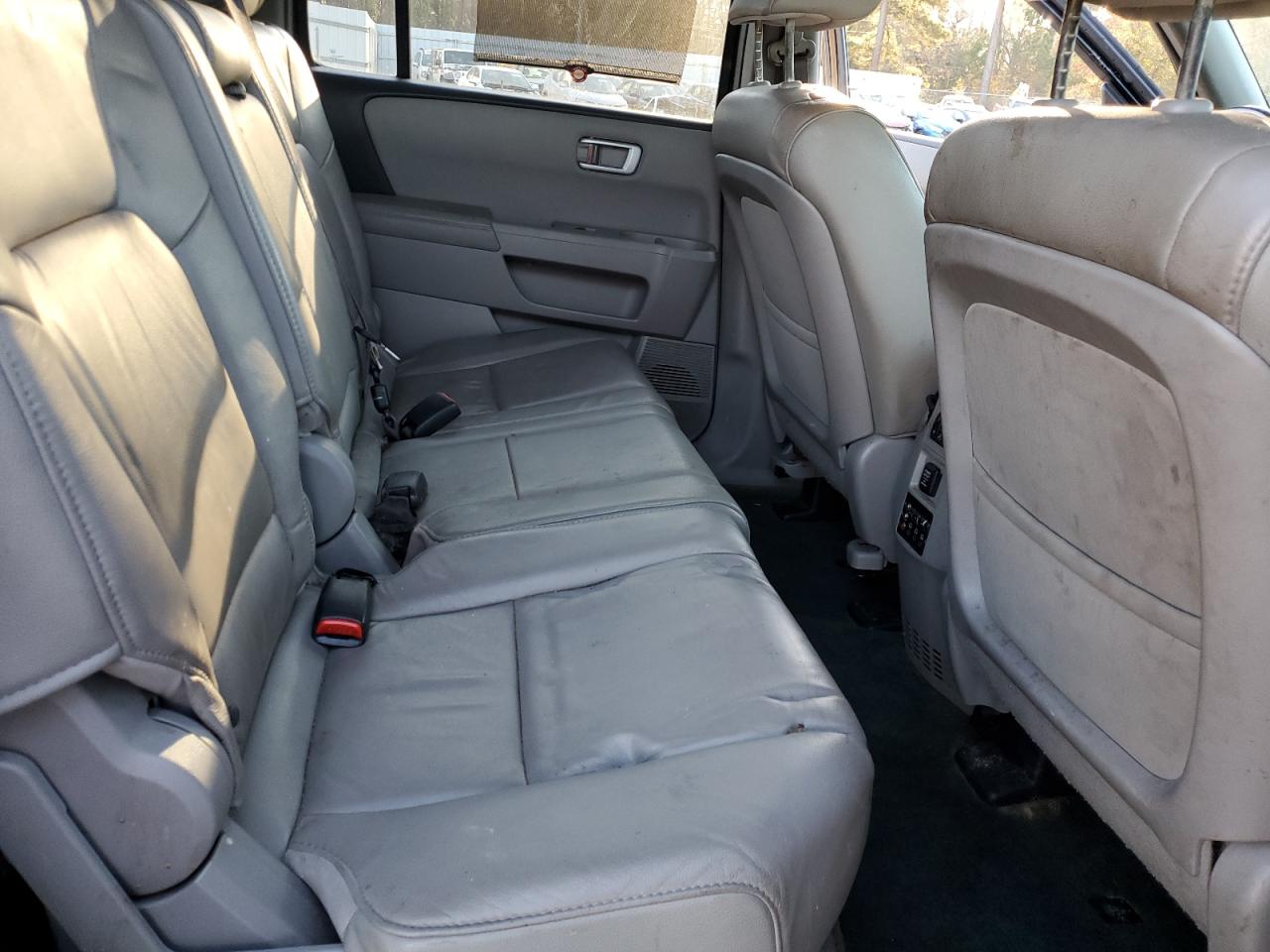 2014 Honda Pilot - Image 10