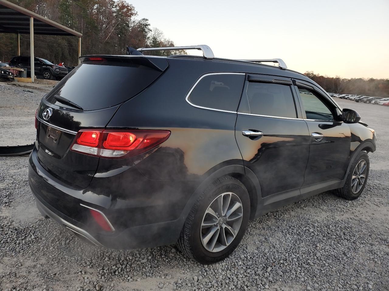 2019 Hyundai Santa Fe - Image 3