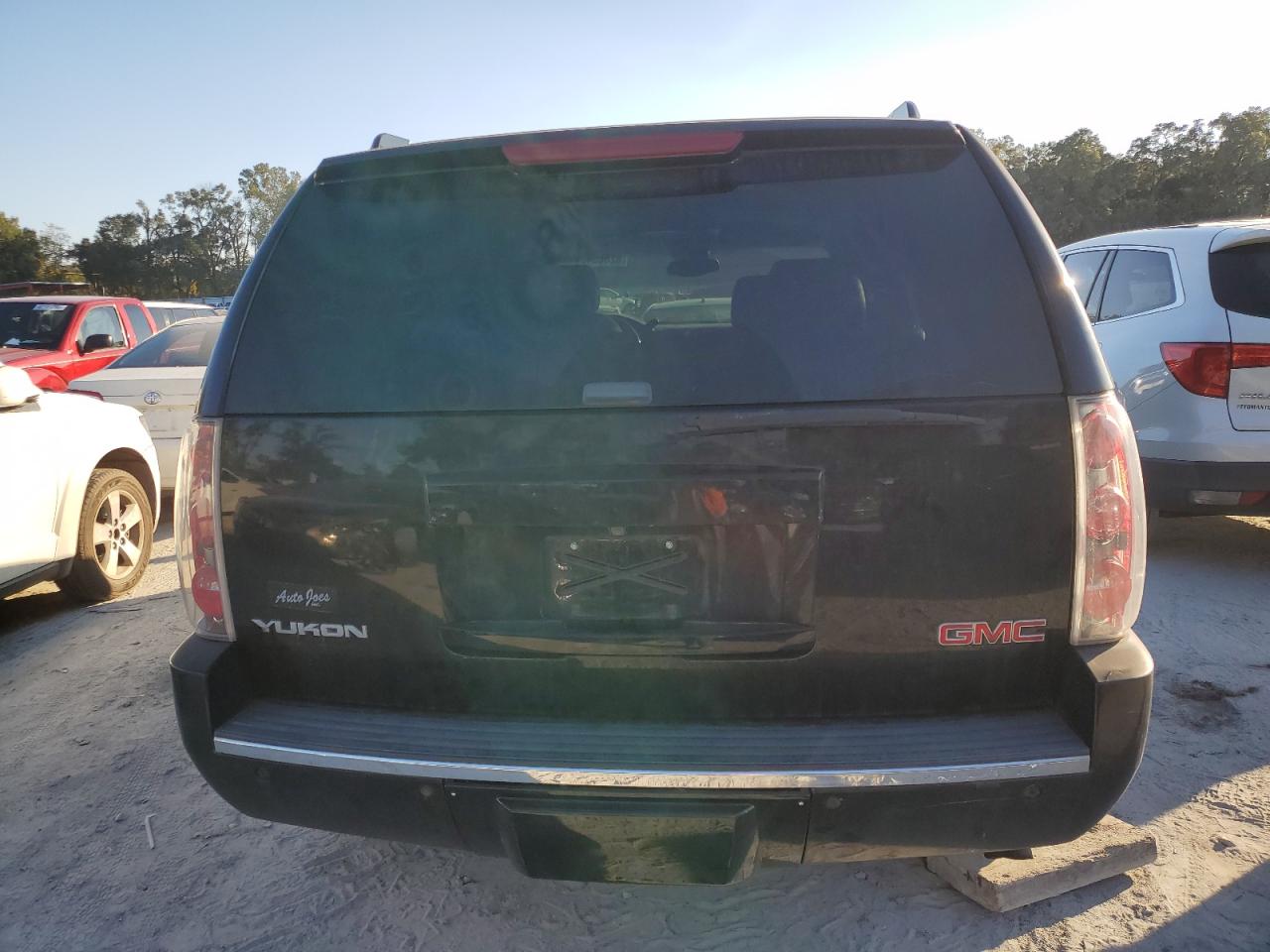 2007 GMC Yukon - Image 6